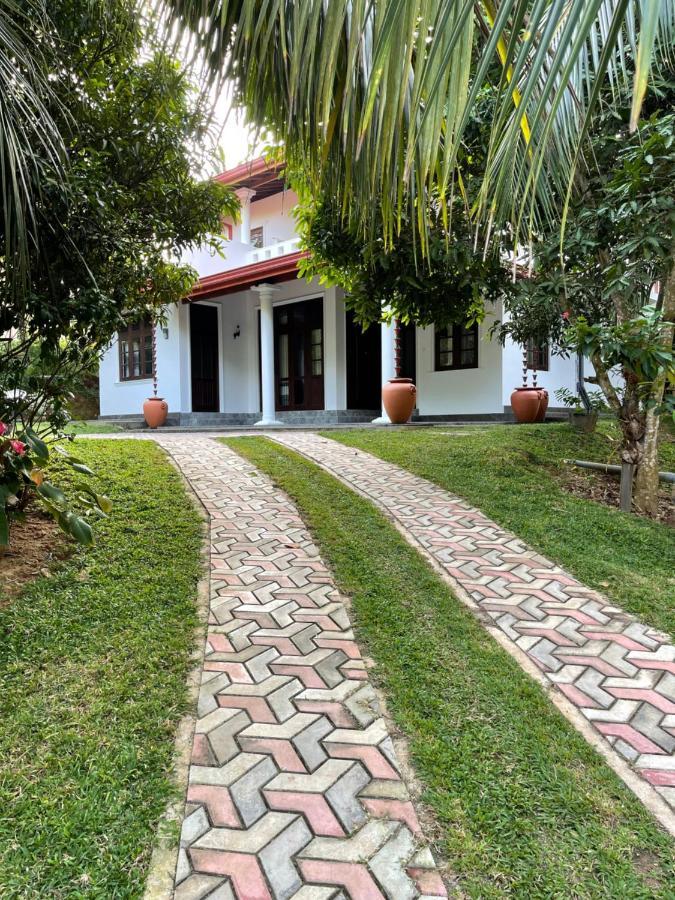 Kalpa Place Hiriketiya Dikwella Luaran gambar